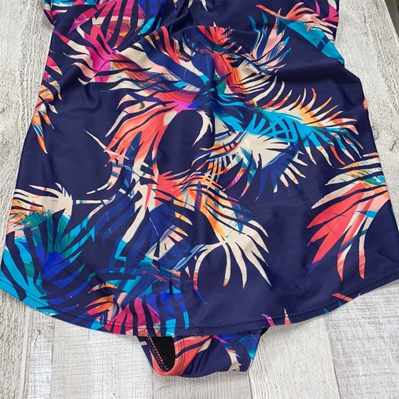 Swimsuits for All plus size 18 swimsuit tropical floral print - Picture 2 of 8